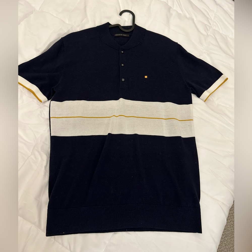 PURIFICATION GARCIA men’s polo